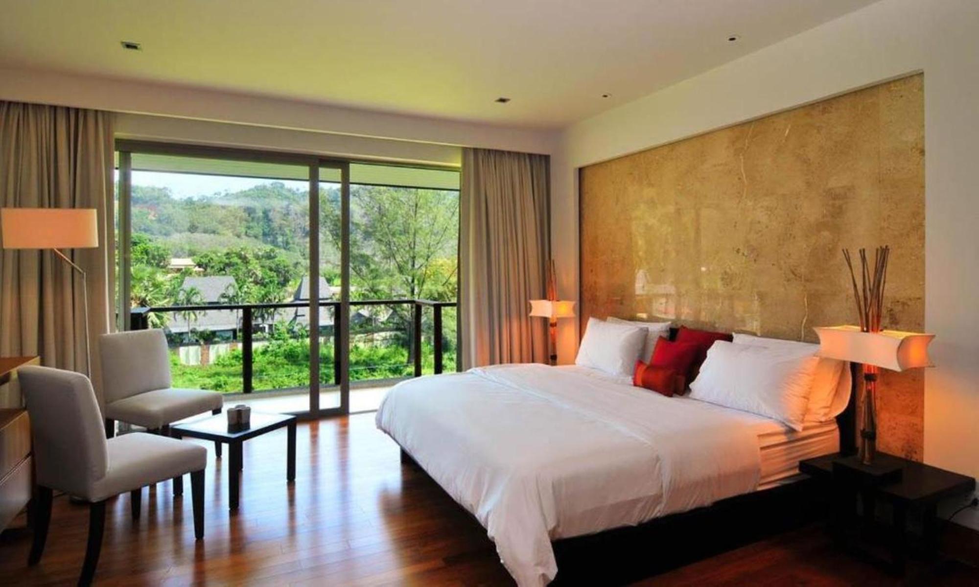 Pearl Of Naithon Hotel Exterior photo
